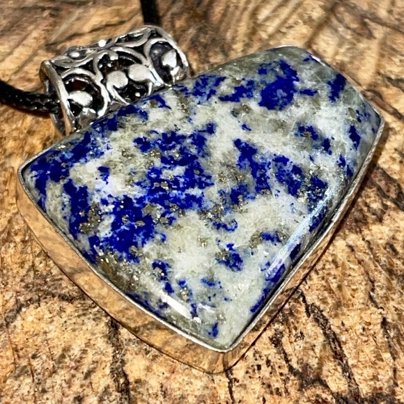 Lapis Lazuli Pendant 1 7/8” - Picture 9 of 9